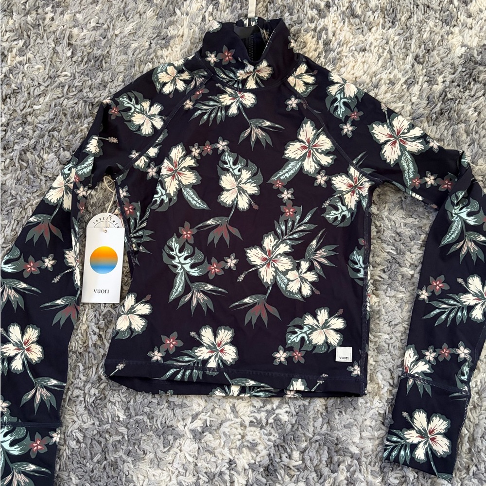 Vuori floral print women's long-sleeve rash guard quarter-zip mock neck NWT Sz S